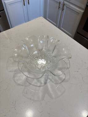 Vintage Mikasa Walther Glas Bianca Frosted Floral Fluted Crystal Serving Bowl